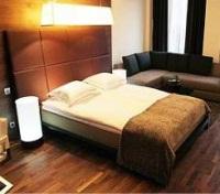 Hotel Glo Room